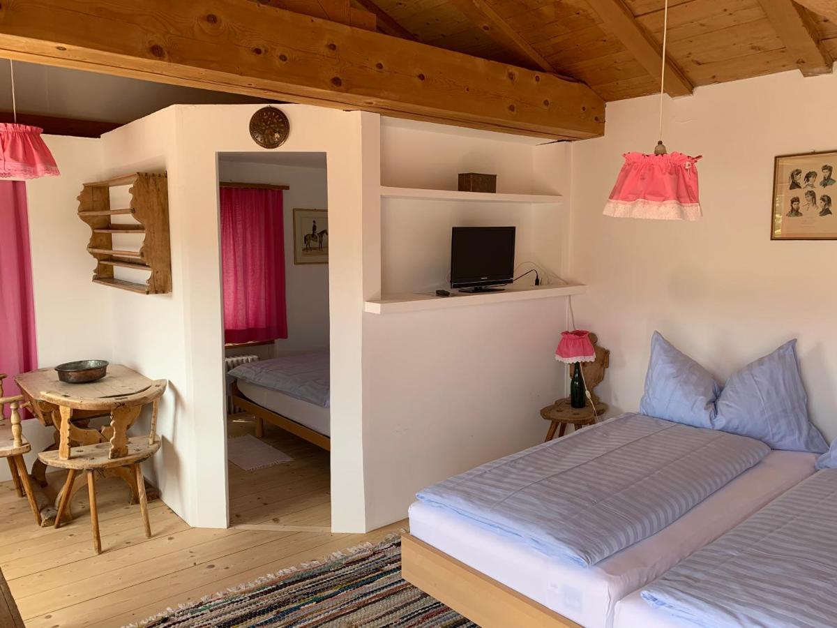 Hotel Haus Am Waldrand Flims Exterior photo