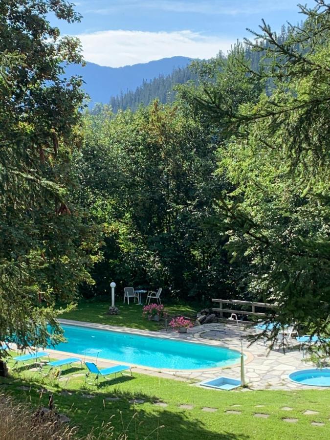 Hotel Haus Am Waldrand Flims Exterior photo