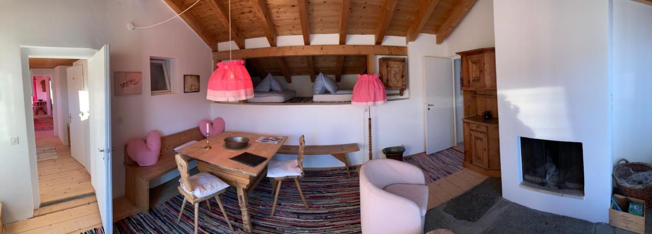 Hotel Haus Am Waldrand Flims Exterior photo
