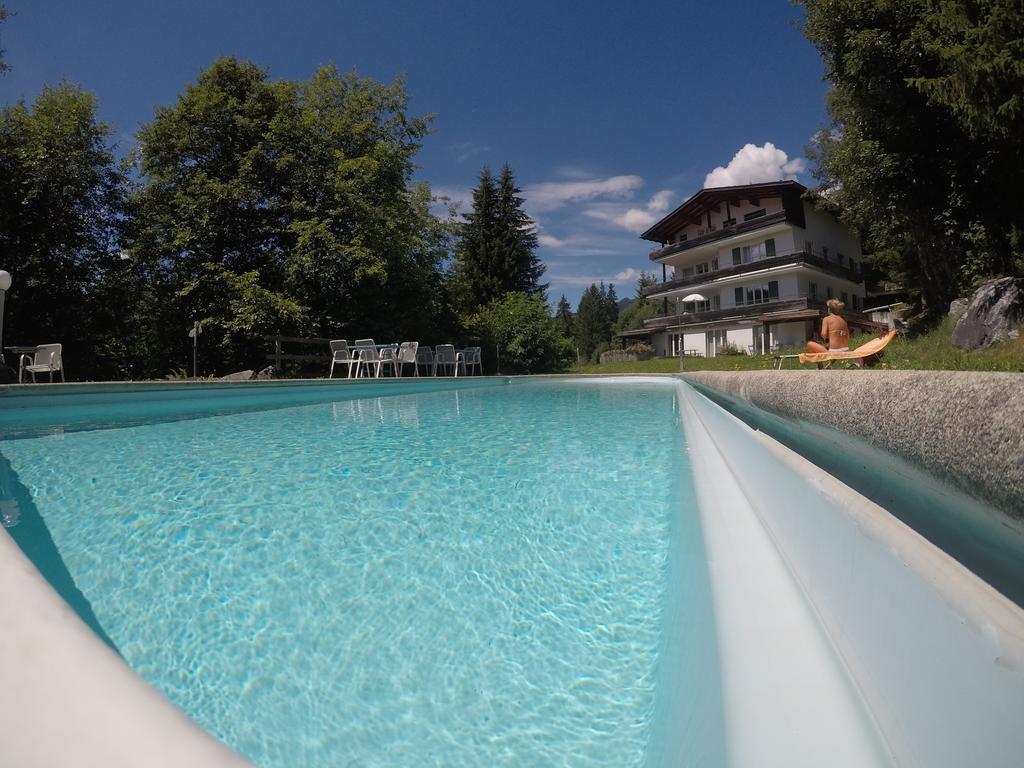 Hotel Haus Am Waldrand Flims Exterior photo
