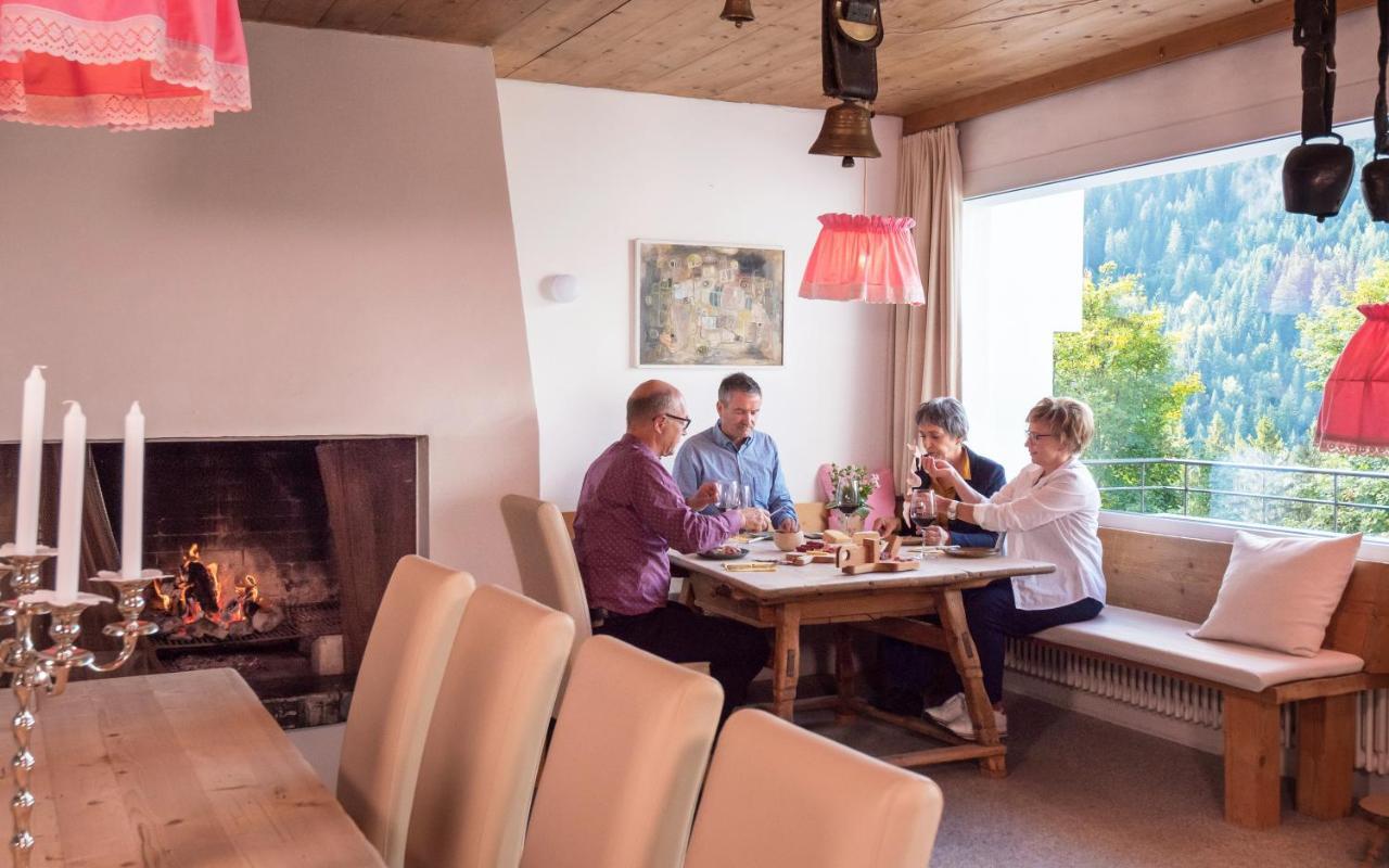 Hotel Haus Am Waldrand Flims Exterior photo